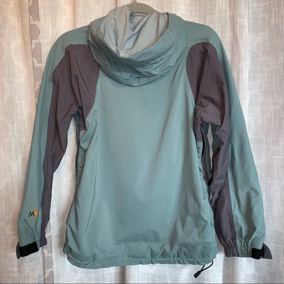 Moonstone Rain/ wind resistant Hooded, vented Women's Jacket SMALL - Picture 2 of 11